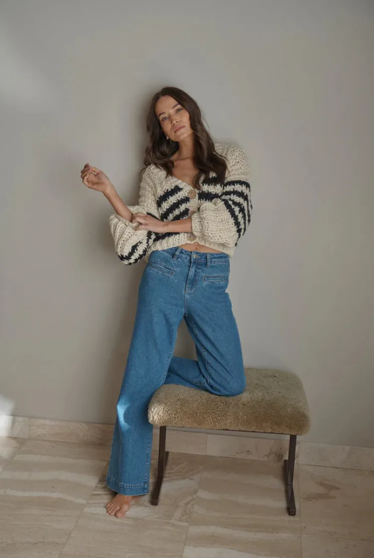 Freya Jean | 90's Blue
