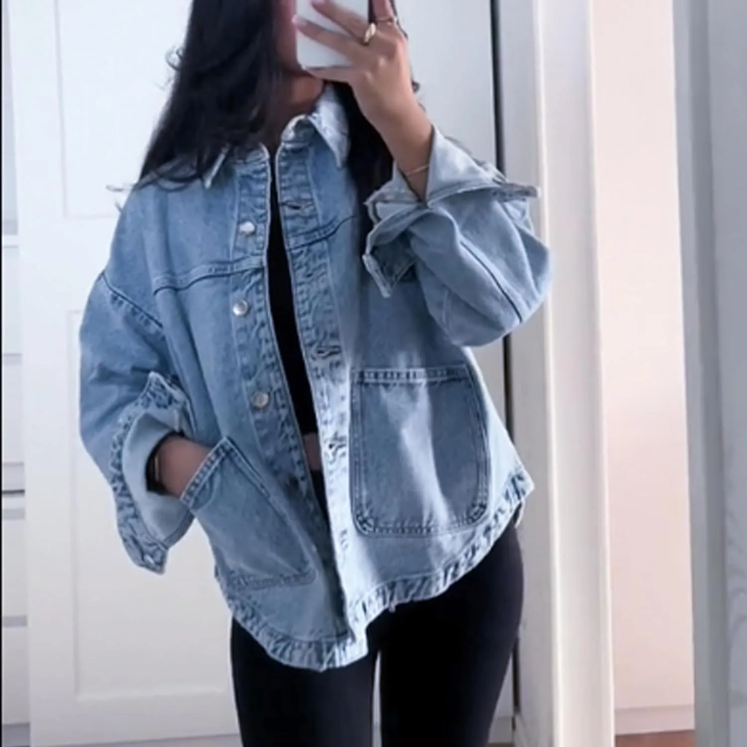 Hixiaohe Jean Jackets for Women Trendy Button Up Denim Shirt Jacket Oversized Long Sleeve Coat Fashion Clothes with Pockets