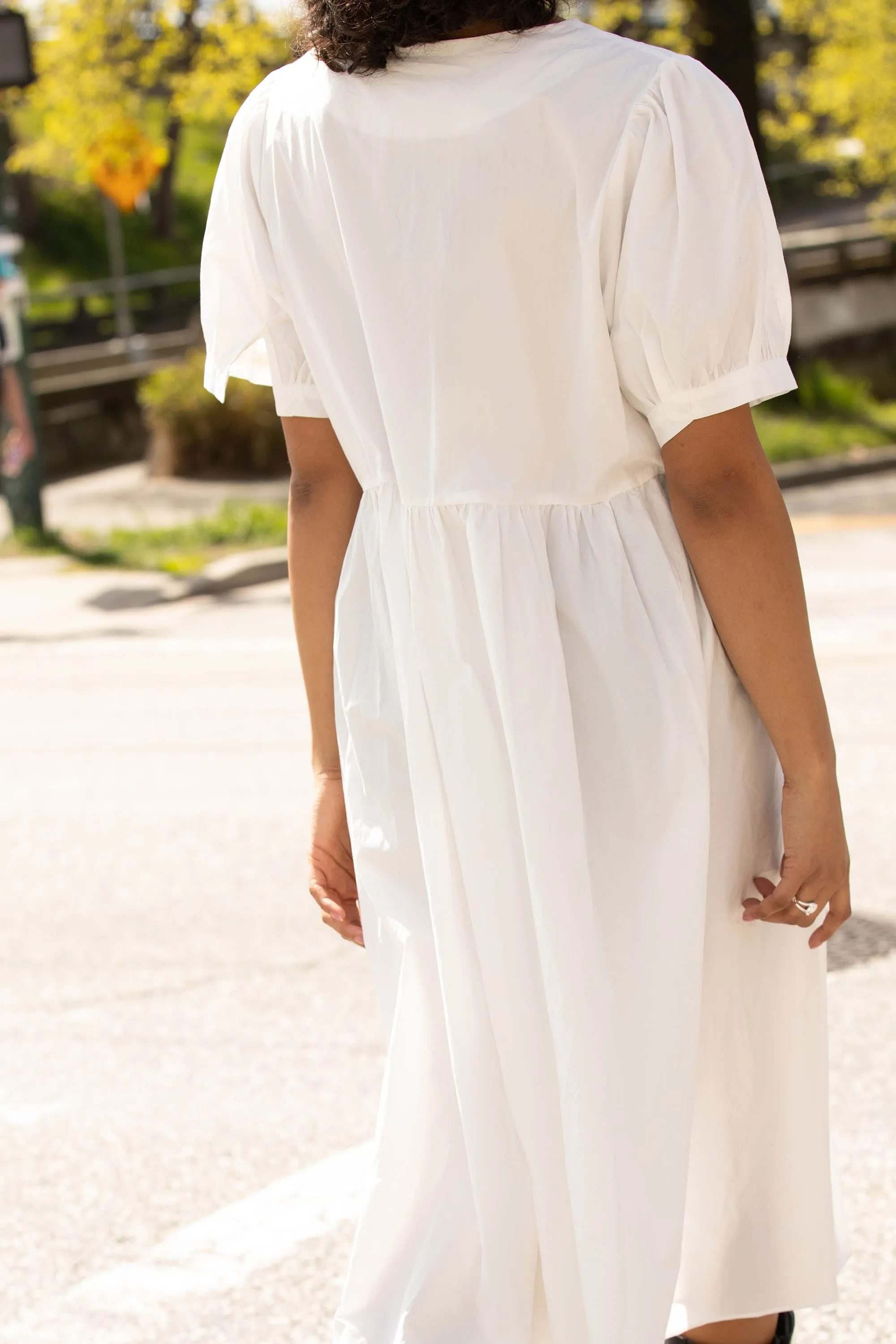 PUFF SLEEVE MIDI DRESS WITH BOWS