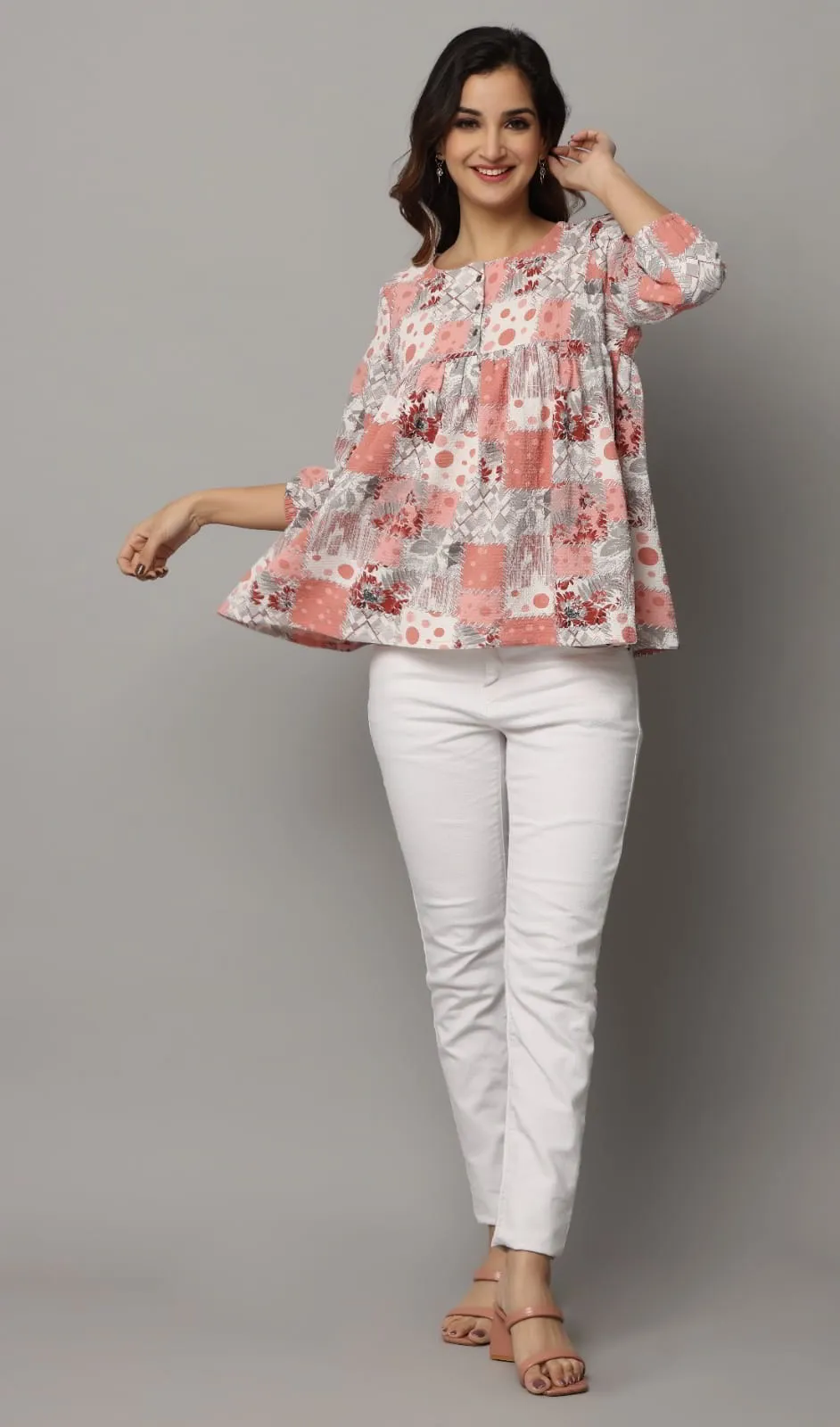 Round Neck Top With 3/4th Sleeve With Elastic