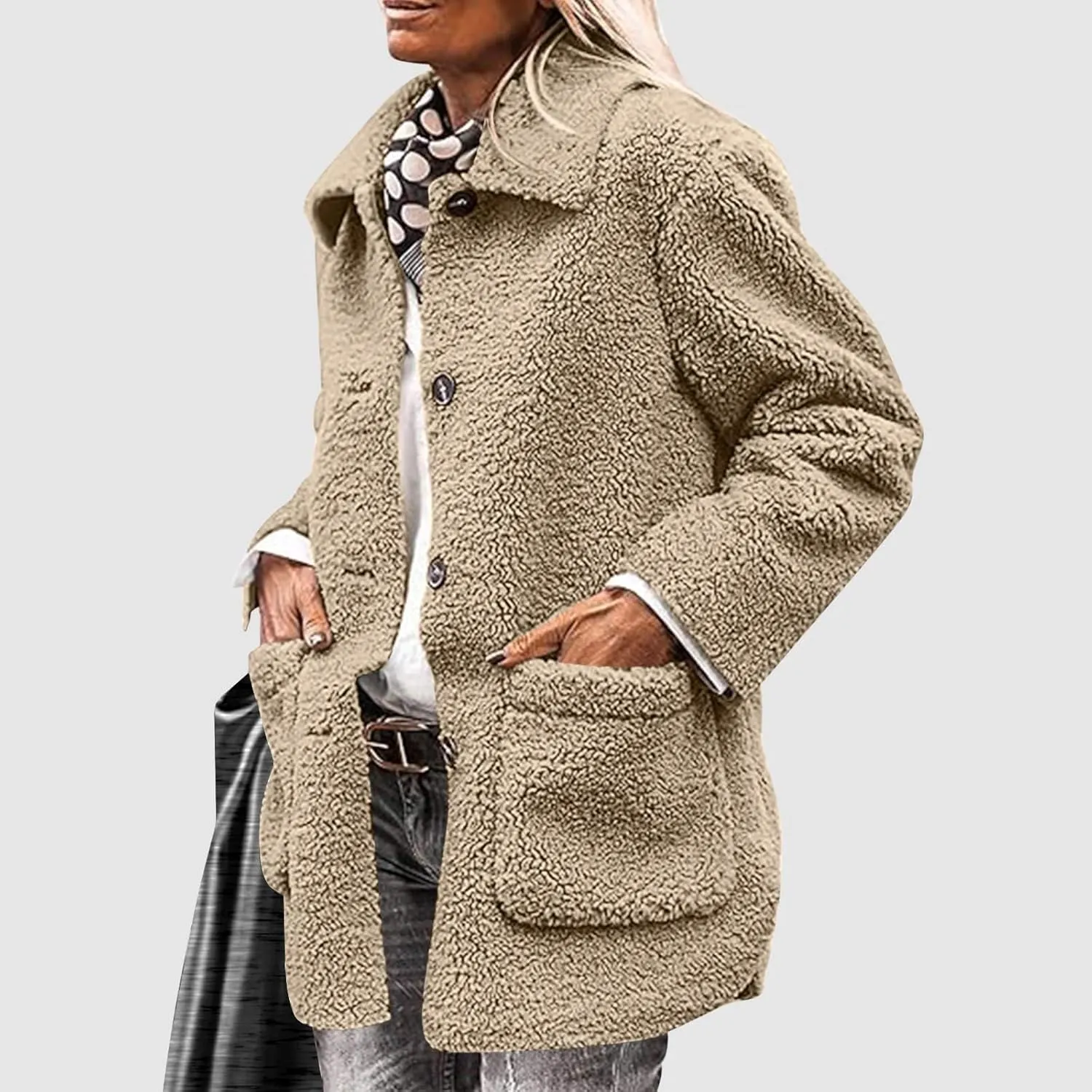 Sherpa Jacket Women Baggy Fleece Winter Coats Button Down Lapel Faux Fur Coat Comfy Fuzzy Warm Jackets with Pockets