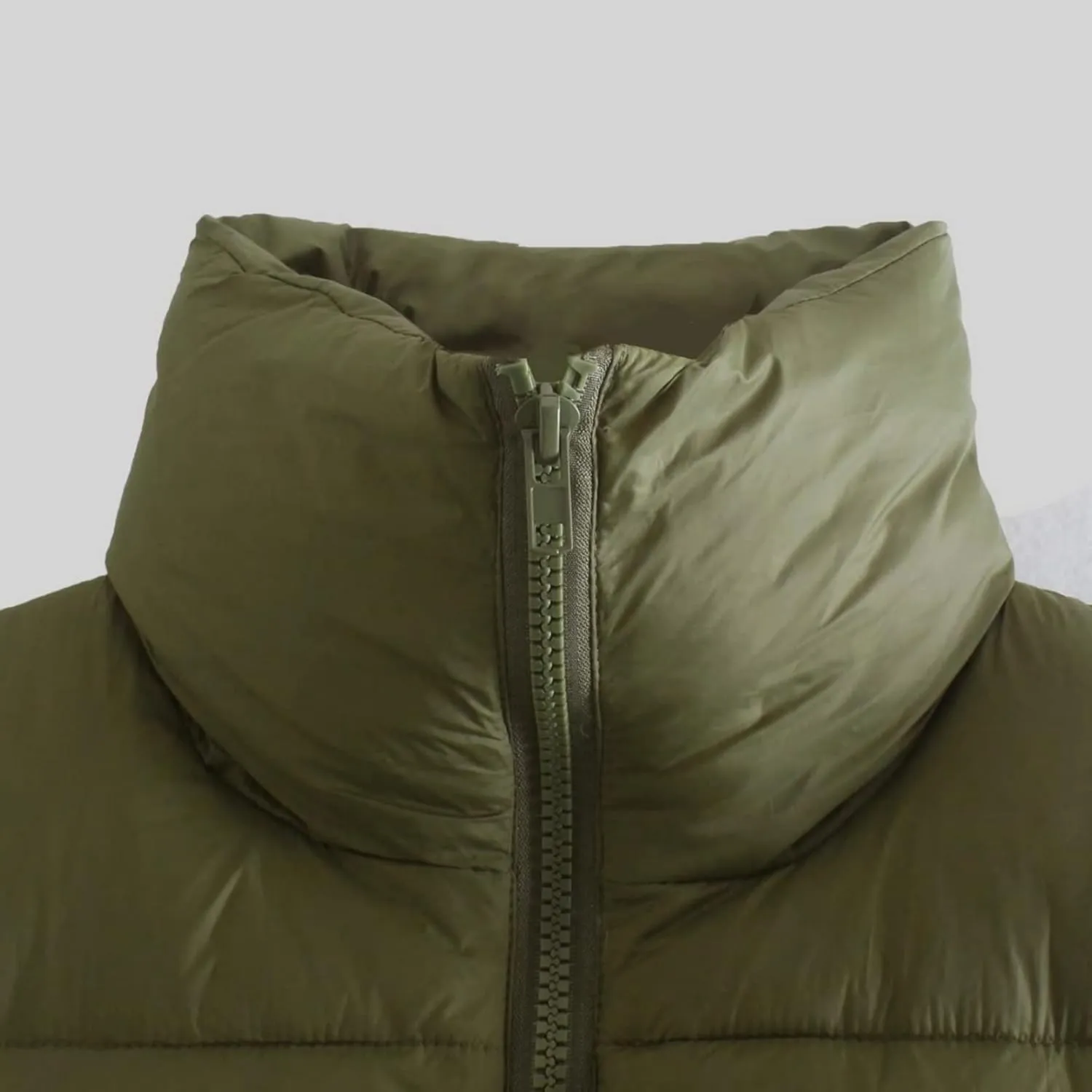 Shiyifa Women's Fashion High Neck Zipper Cropped Puffer Vest Jacket Coat
