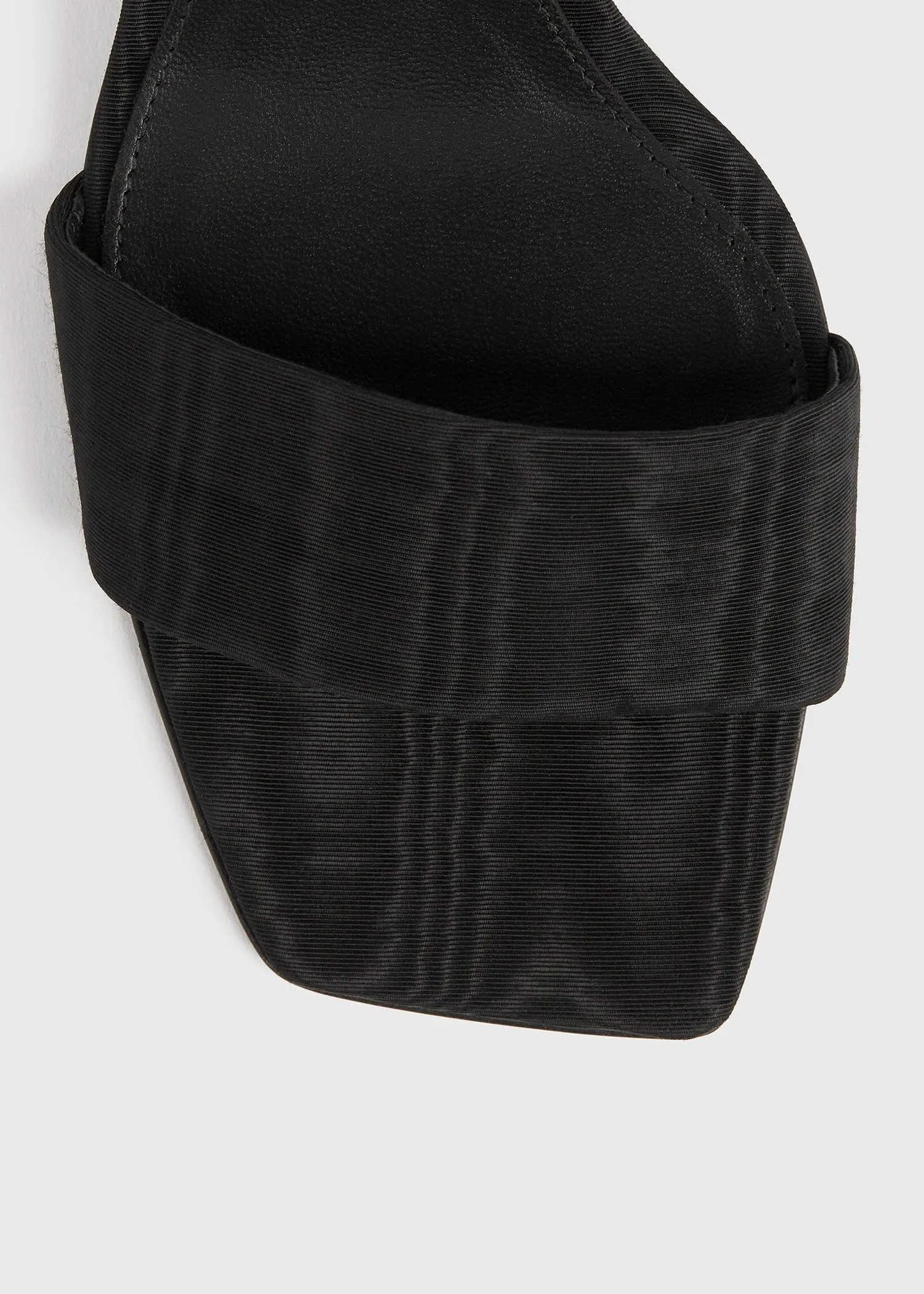 The Mule Sandal black