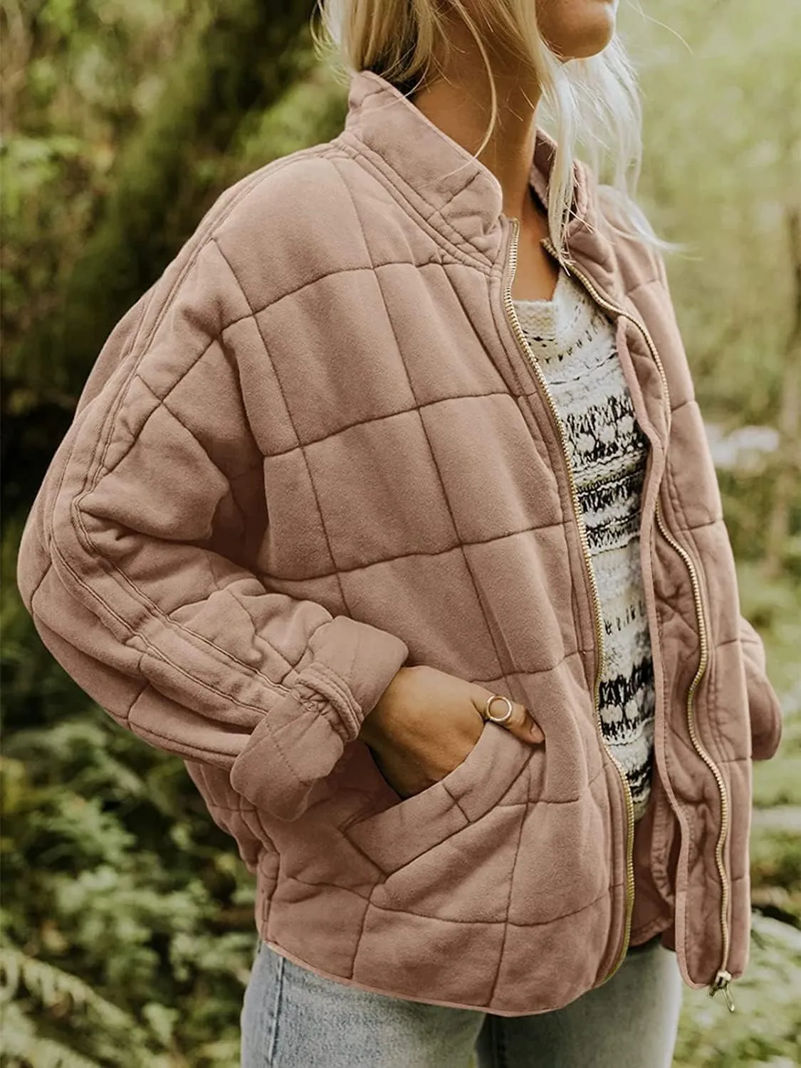utcoco Women's Causal Lightweight Jacket Stand Collar Long Sleeve Zip Up Winter Coats for Women