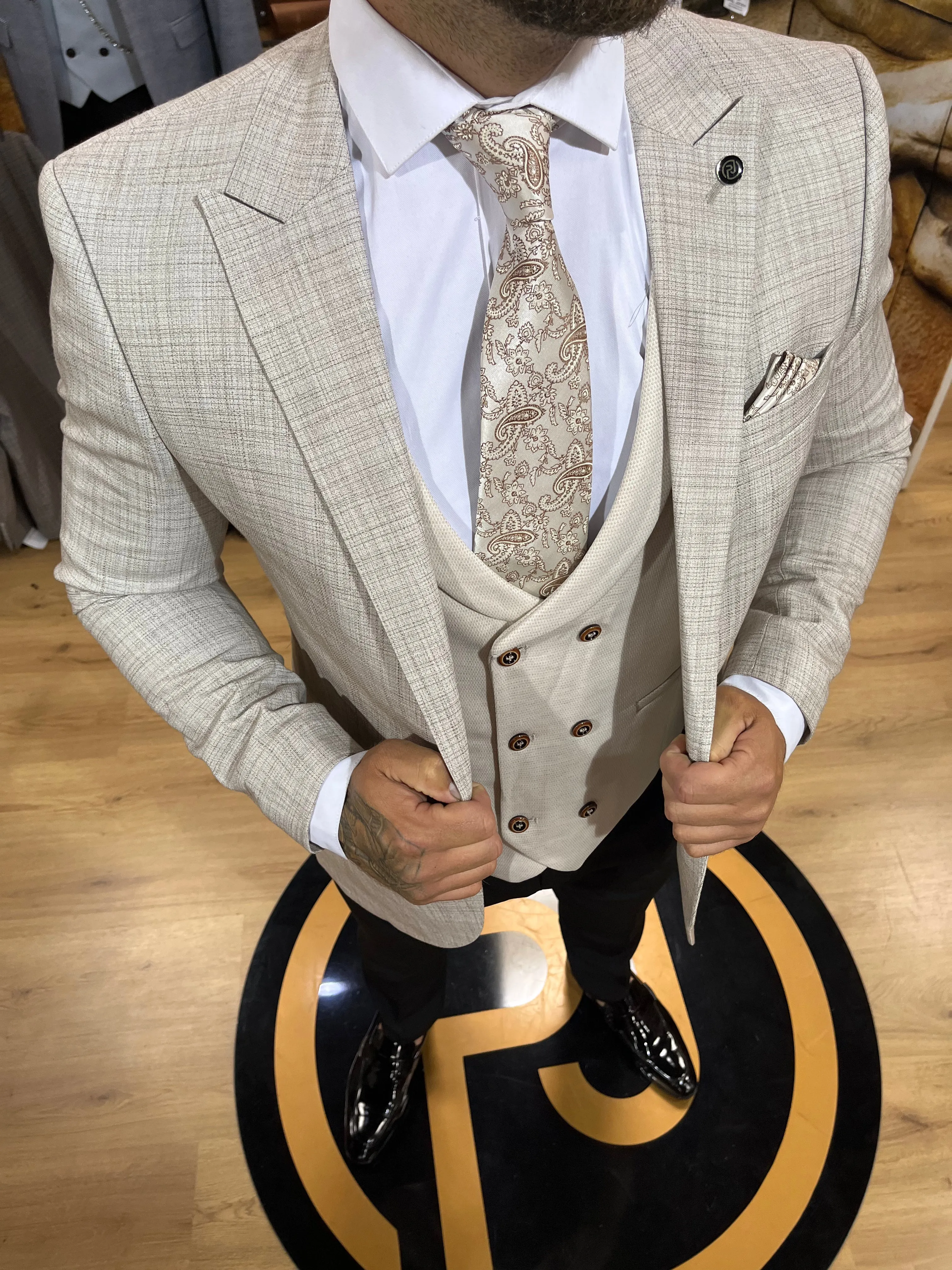 Vinco - Light Brown/Cream 3 Piece Suit