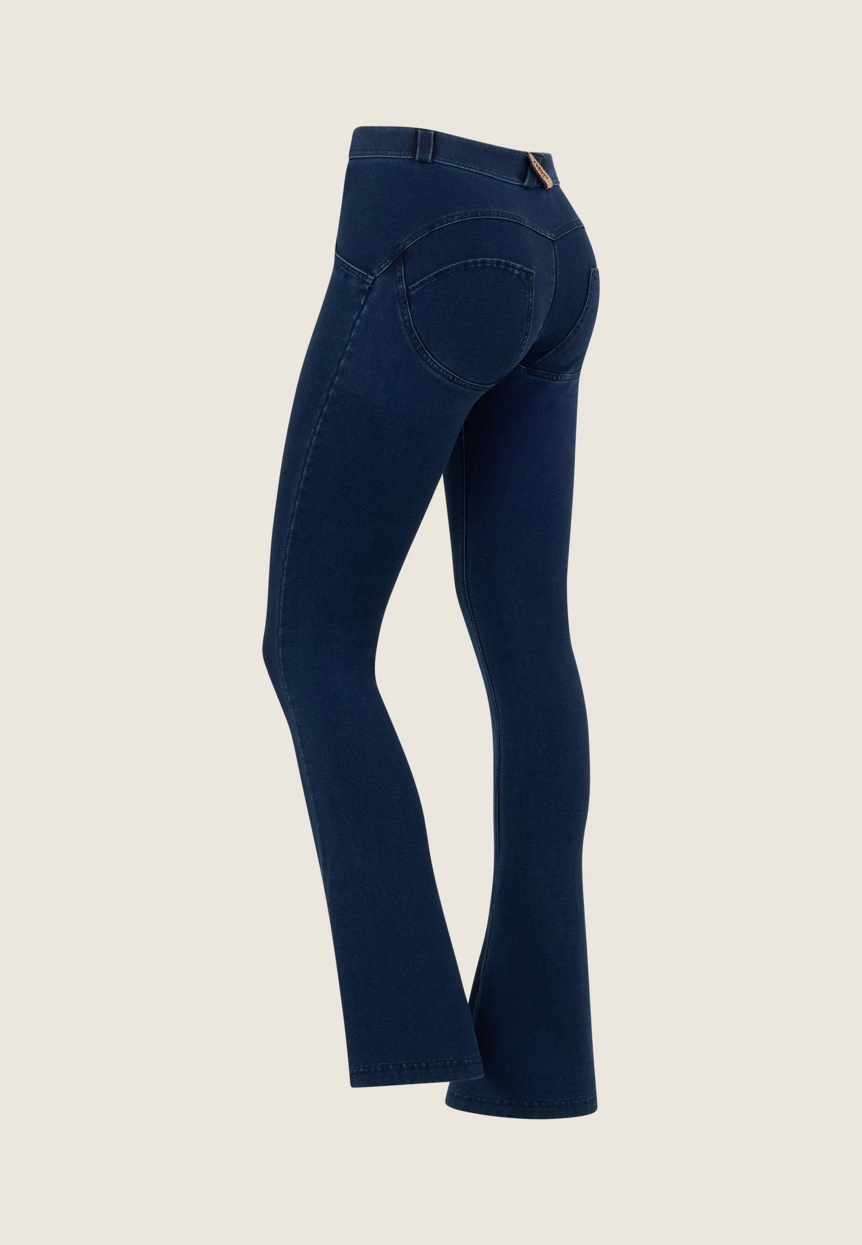 WRUP47RF412-J0B  Subtle Flared WR.UP® Jeans
