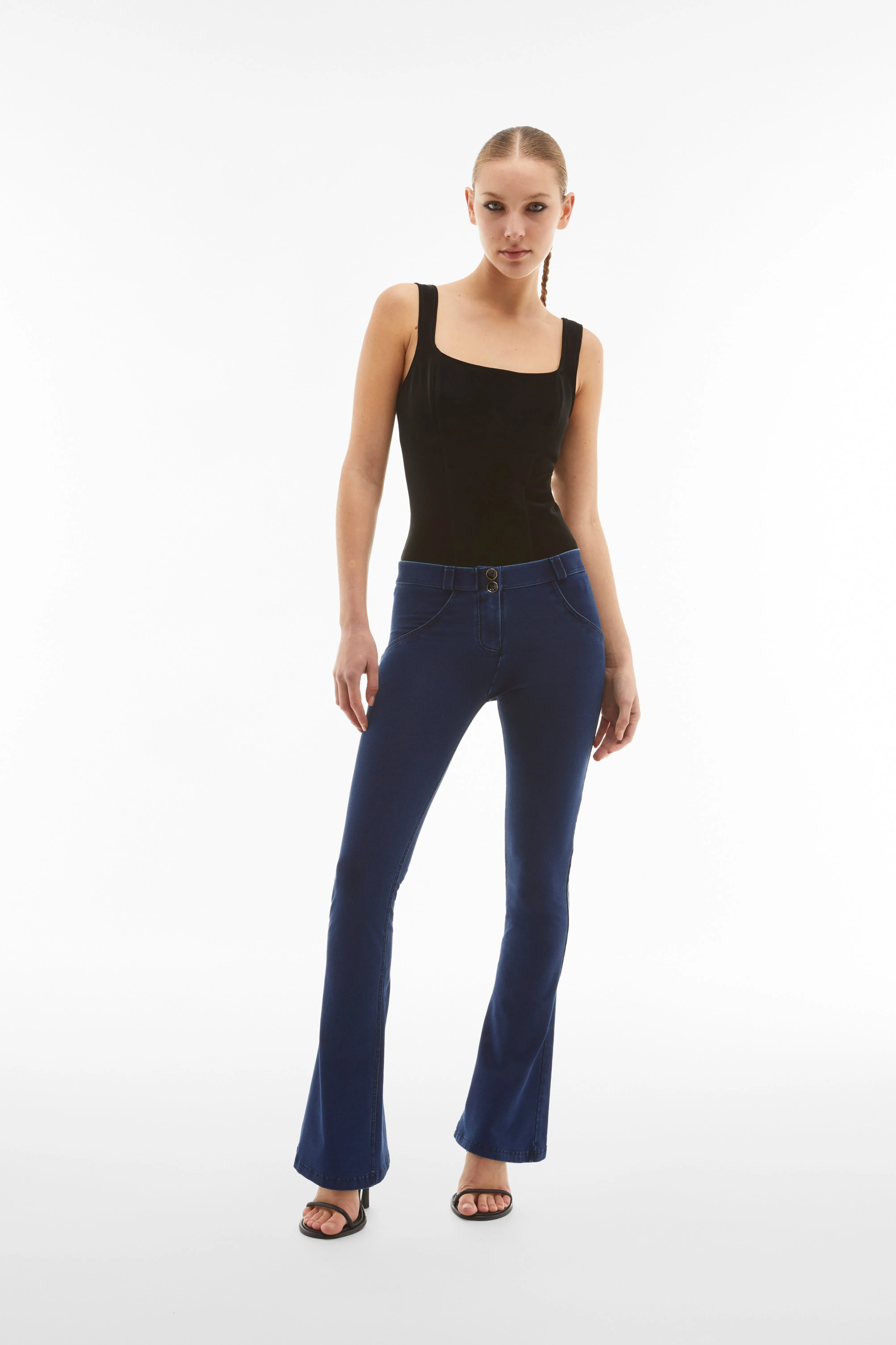 WRUP47RF412-J0B  Subtle Flared WR.UP® Jeans