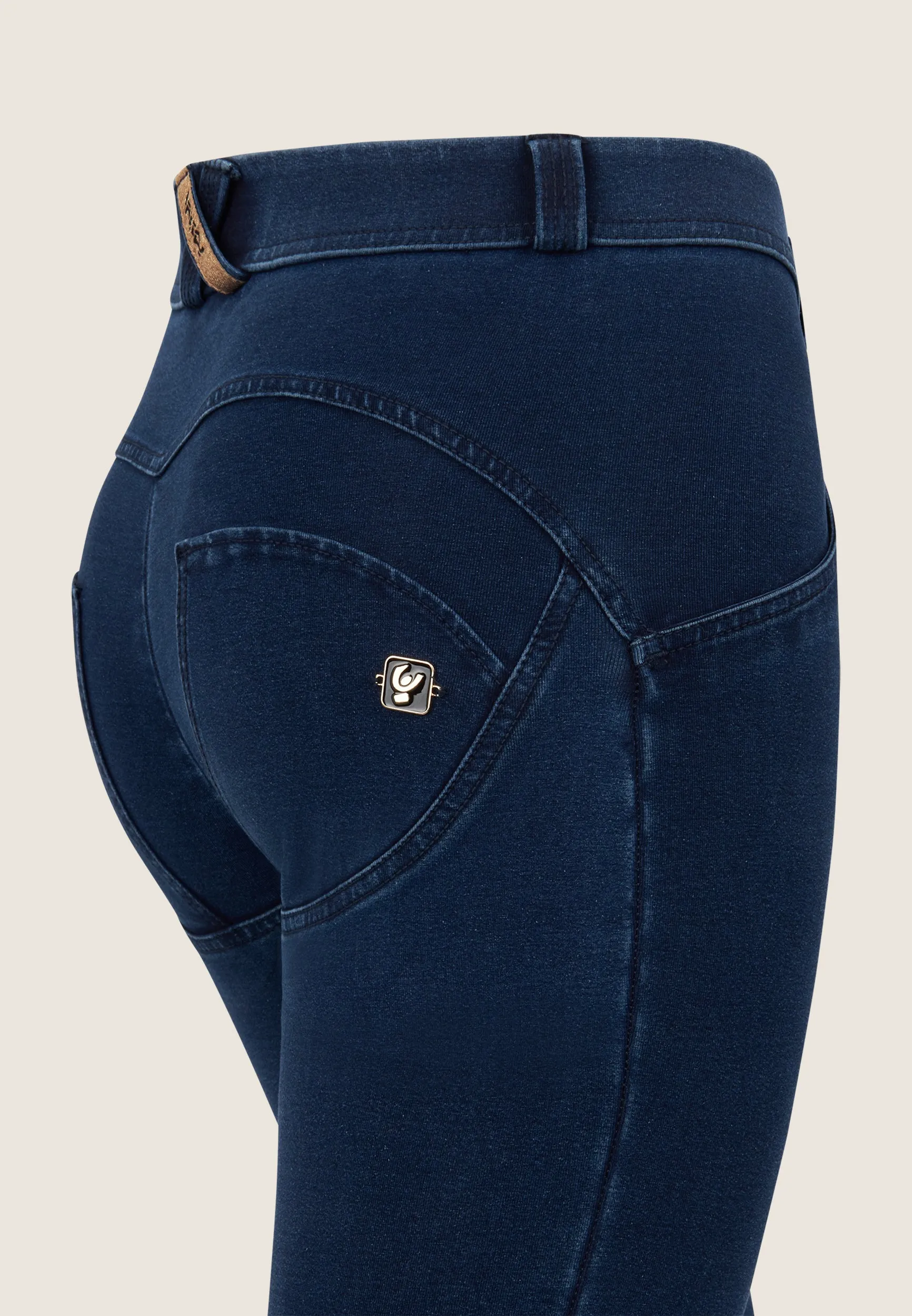 WRUP47RF412-J0B  Subtle Flared WR.UP® Jeans