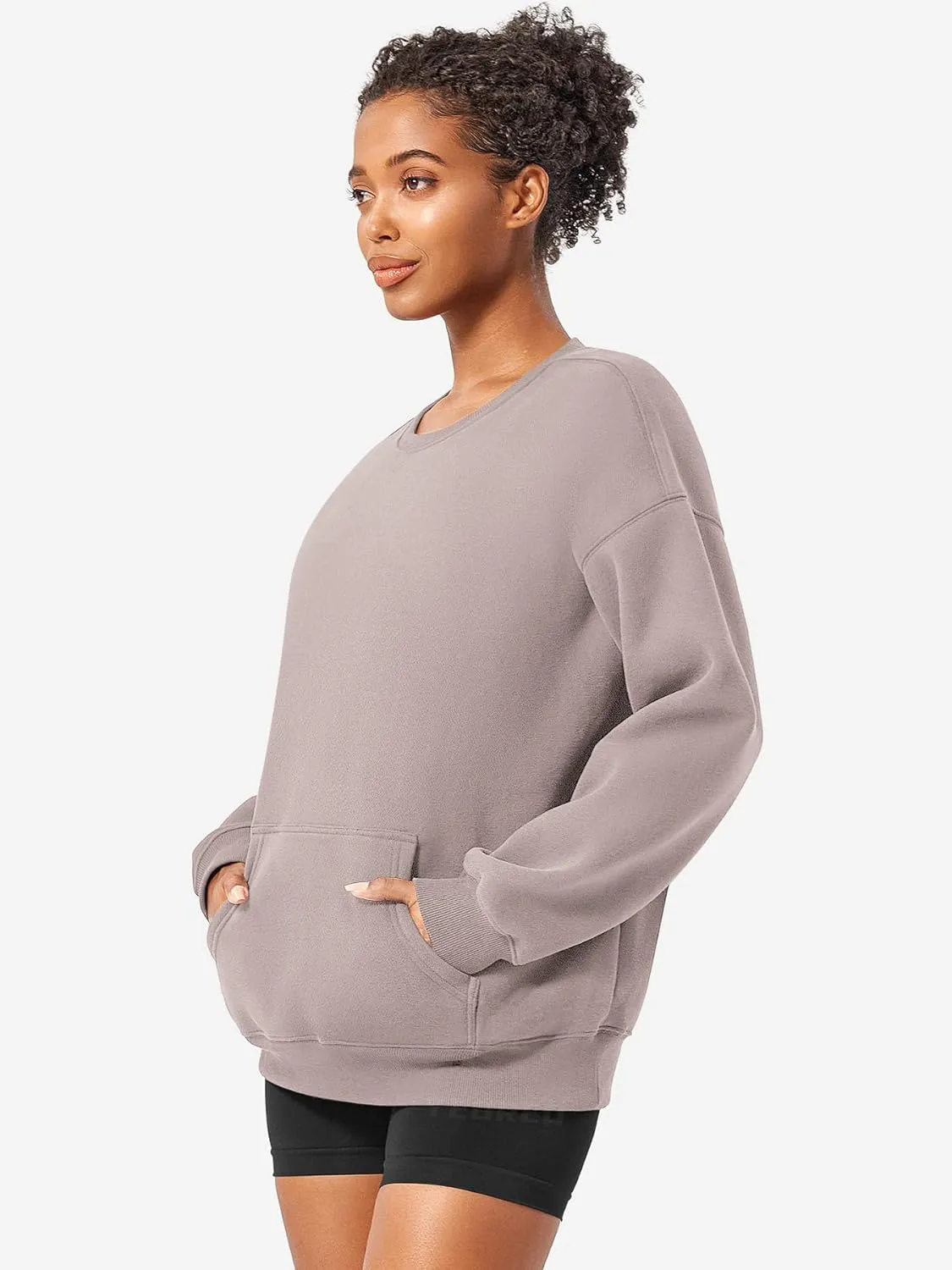 YEOREO Womens Oversized Sweatshirts Hoodies Crew Neck Pullover Jocely Fleece Long Sleeve Shirts with Pocket