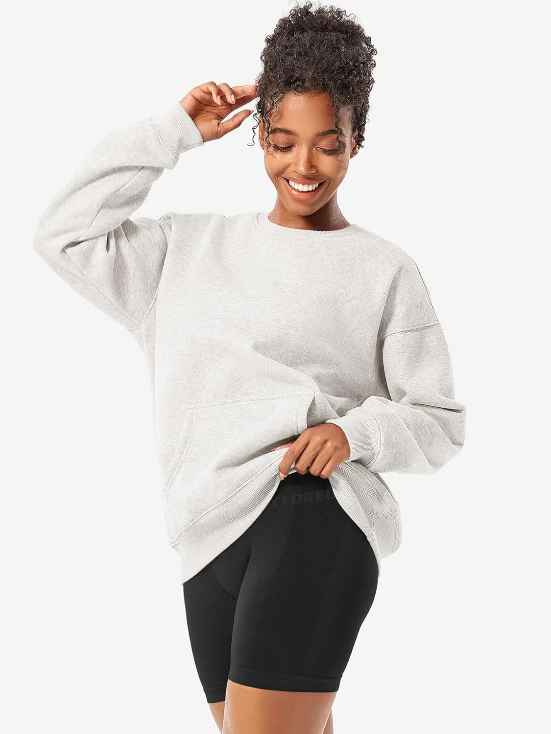 YEOREO Womens Oversized Sweatshirts Hoodies Crew Neck Pullover Jocely Fleece Long Sleeve Shirts with Pocket