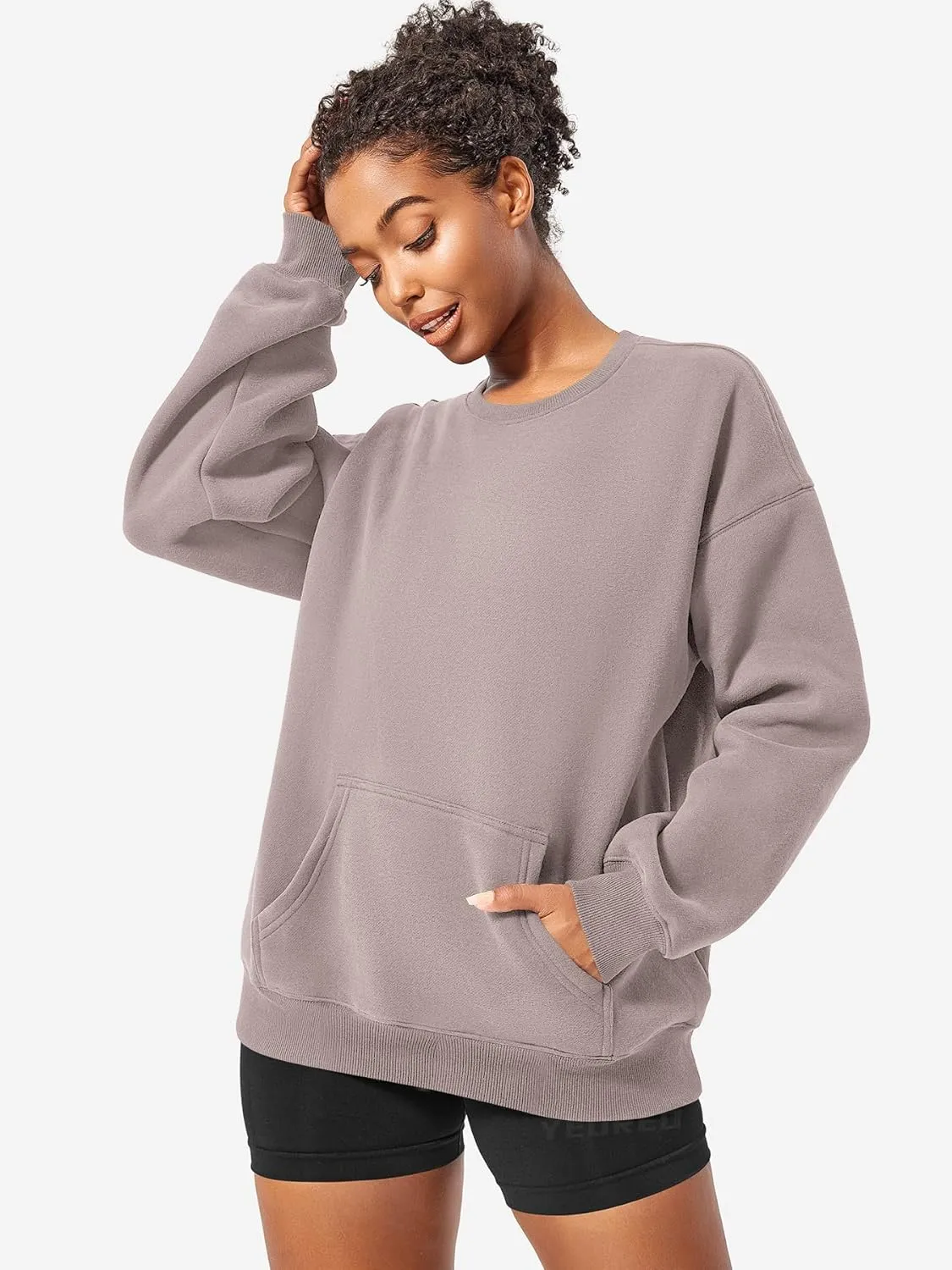 YEOREO Womens Oversized Sweatshirts Hoodies Crew Neck Pullover Jocely Fleece Long Sleeve Shirts with Pocket
